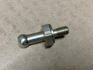 Болт с шаровой головкой Болт с шаровой головкой
