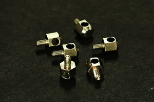 Болт специальный Болт специальный